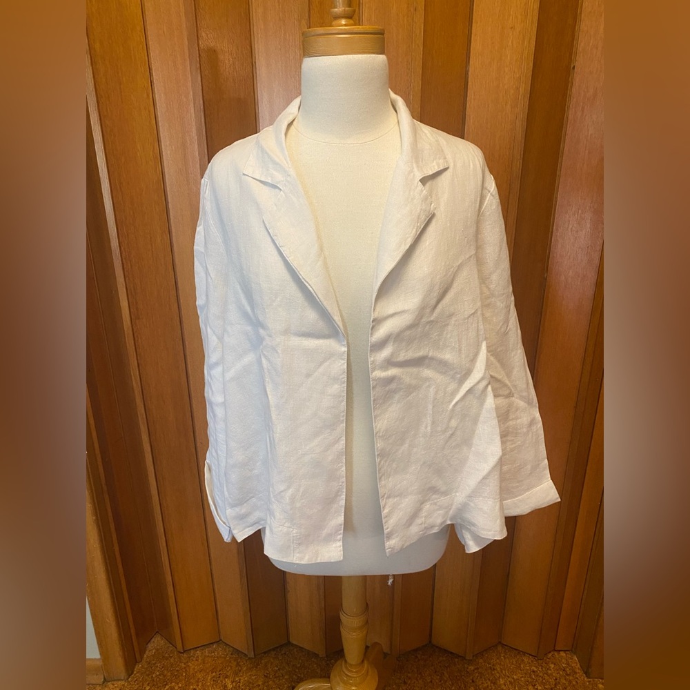 BRYN WALKER  Linen Blazer